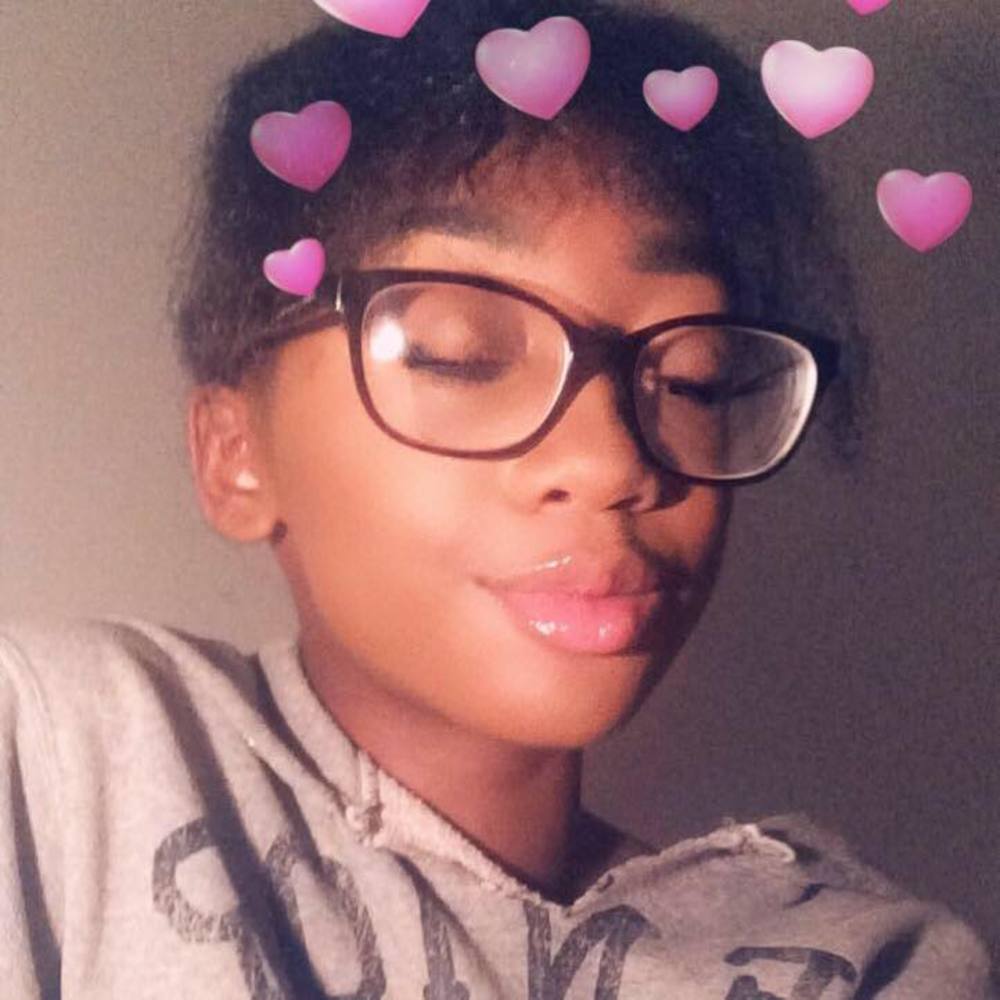 Meet your Posher, Kenidee